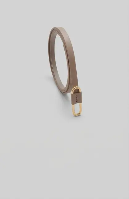 CINTO FINO DE COURO FIVELA OVAL