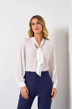 BLUSA AMARRAÇÃO NO DECOTE E MANGA