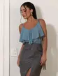 REGATA COM BABADO NO DECOTE EM CHIFFON