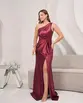 VESTIDO LONGO MALHA UM OMBO SÓ PLISSADO NO BUSTO COM FENDA