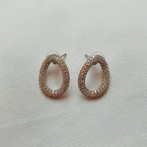 BRINCO STRASS OVAL