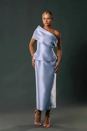 VESTIDO MIDI ZIBELINE PALA OMBRO