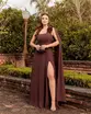 VESTIDO LONGO CREPE UM OMBRO SO COM FLOR NO OMBRO E CAPA COM FENDA