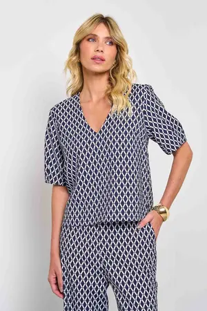 BLUSA COM DECOTE V EM VISCOSE CLEO
