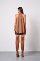 BLUSA BATA EM CREPE MUSSELINE