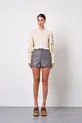 BLUSA DE MANGA LONGA COM BABADO EM CREPE MUSSELINE