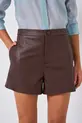 SHORTS COM BOLSO EM COURO ECOLÓGICO