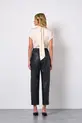 BLUSA COM GOLA ALTA EM SATIN ATENAS