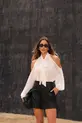 BLUSA COM FRANJA EM CREPE MUSSELINE