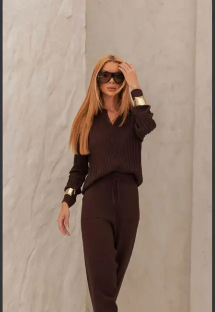CONJUNTO AURORA CALÇA PUNHO BLUSA MANGA LONGA GOLA TRICÔ