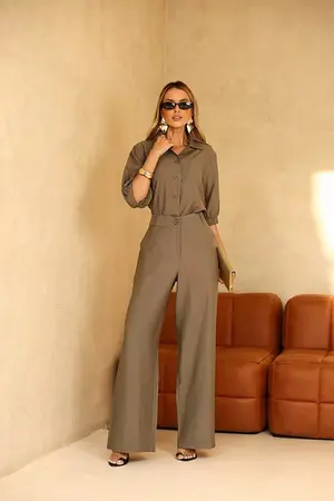 CONJUNTO ALFAIATARIA VISCOSE PANTALONA BLUSA BOTOES GOLA