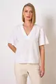 BLUSA DECOTE V EM CAMBRAIA