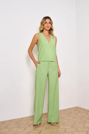 CONJUNTO BLUSA E CALÇA EM TENCEL VIENA