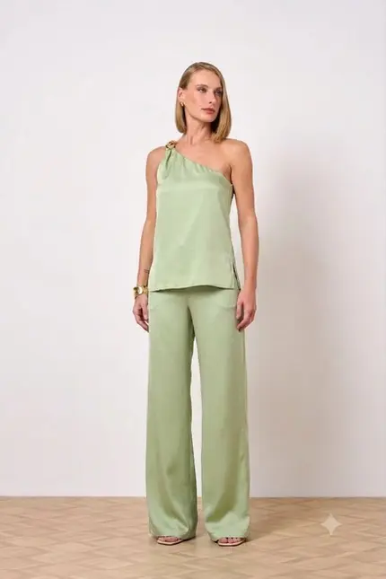 CONJUNTO BLUSA E CALÇA EM CREPE BETHOVEN