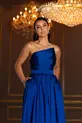 VESTIDO LONGO TAFETA UM TOMARA QUE CAIA ASSIMÉTRICO