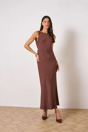 VESTIDO MIDI EM CREPE ONASSIS
