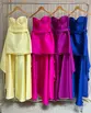 VESTIDO CURTO COM BUSTO ESTRUTURADO E CALDA REMOVÍVEL