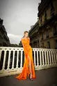 VESTIDO LONGO TMQ BUSTRO ESTRUTURADO SAIA CASCATA C/FENDA