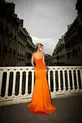 VESTIDO LONGO TMQ BUSTRO ESTRUTURADO SAIA CASCATA C/FENDA