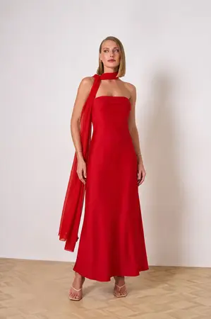 VESTIDO COM ECHARPE EM CREPE ONASSIS