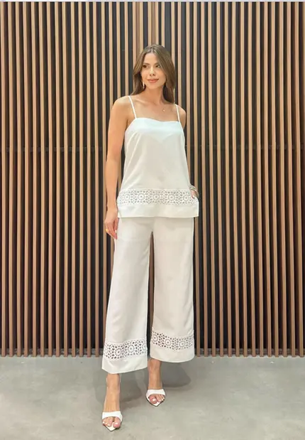 CONJUNTO BLUSA E CALÇA EM LINHO SIDNEY