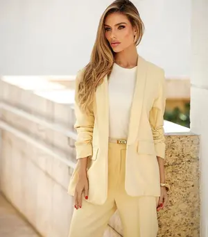 BLAZER ALFAIATARIA COM ELASTICO NA MANGA
