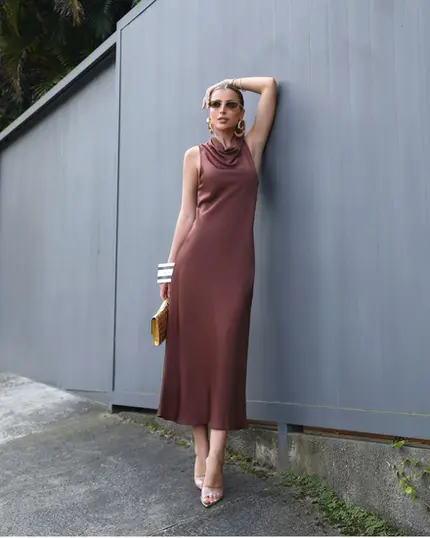 VESTIDO MIDI EM CREPE ONASSIS