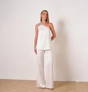 CONJUNTO BLUSA E CALÇA EM CETIM LUSTER