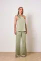 CONJUNTO BLUSA E CALÇA EM CETIM LUSTER
