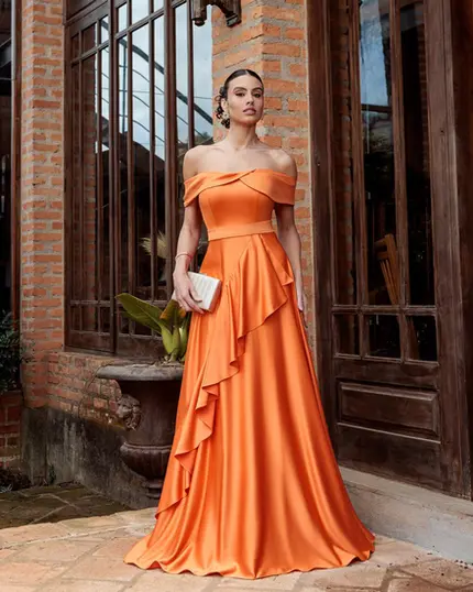 VESTIDO LONGO ACETINADO OMBRO A OMBRO BABADOS NA SAIA