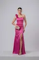 VESTIDO LONGO ACETINADO UM OMBRO SO C/FLOR E FENDA