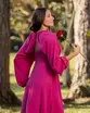 VESTIDO LONGO DE CREPE MUSSELINE COM ALÇA FINA MANGA REMOVÍVEL