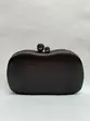 BOLSA ACETINADA FECHO REDONDO STRASS