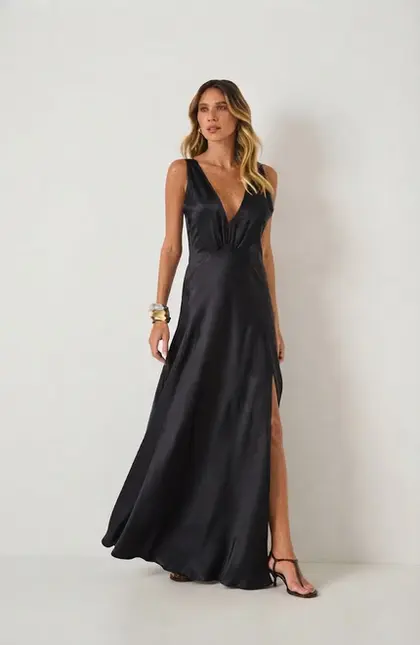 VESTIDO LONGO EM CREPE ONASSIS
