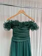 VESTIDO LONGO TULE OMBRO A OMBRO C/ FRUFRU C/ FENDA