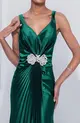 VESTIDO LONGO PRATA SAIA PLISSADA COM BROCHE NA SAIA